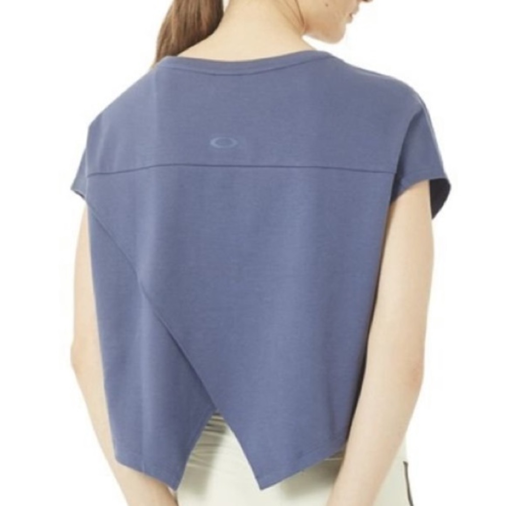Oakley luxe crop top sz s/m - Picture 2 of 3